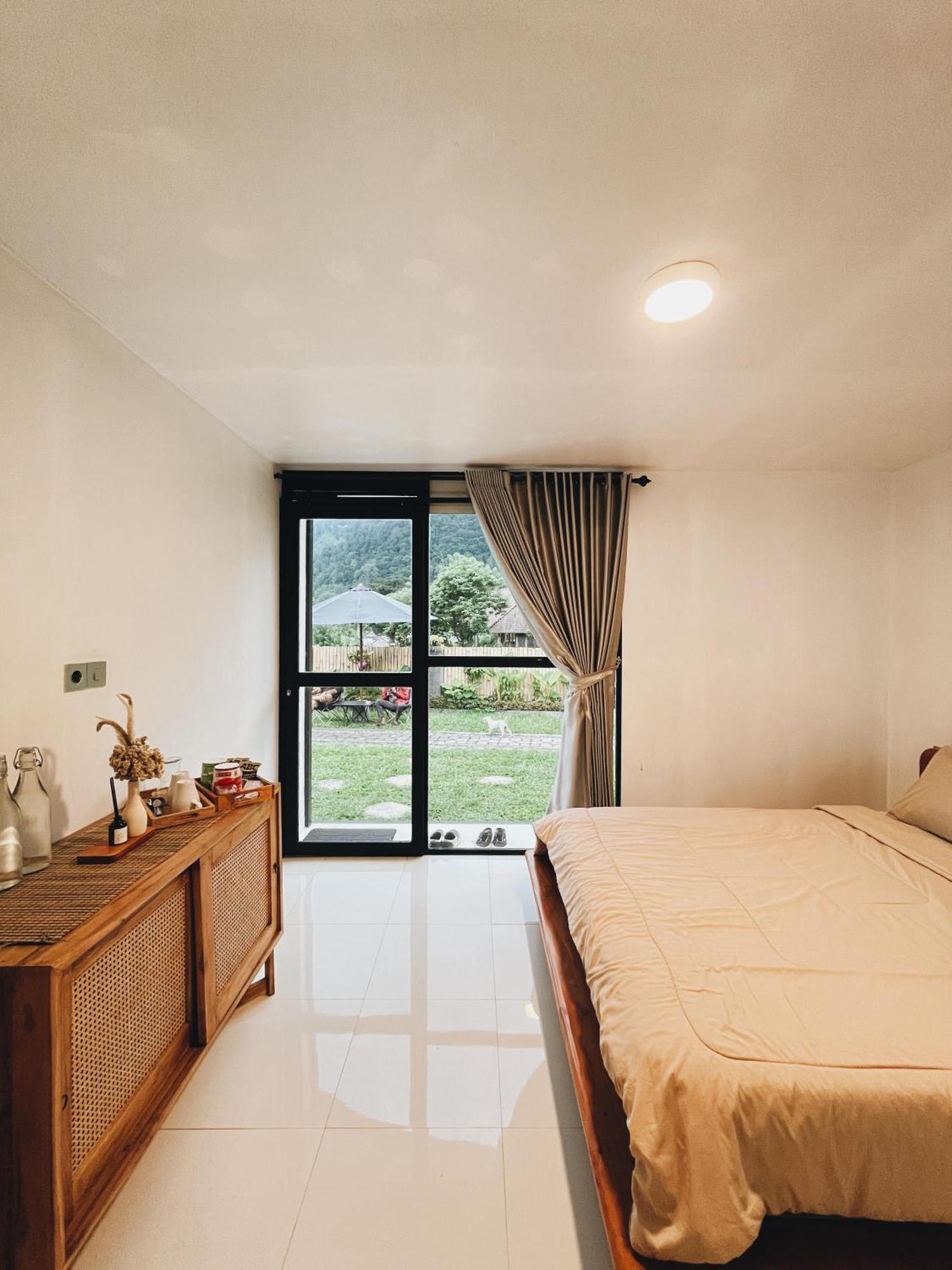 Ginastro Hom Hotel Bangli Екстериор снимка